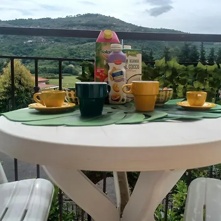 Sunhouse Laureana Apartment *
